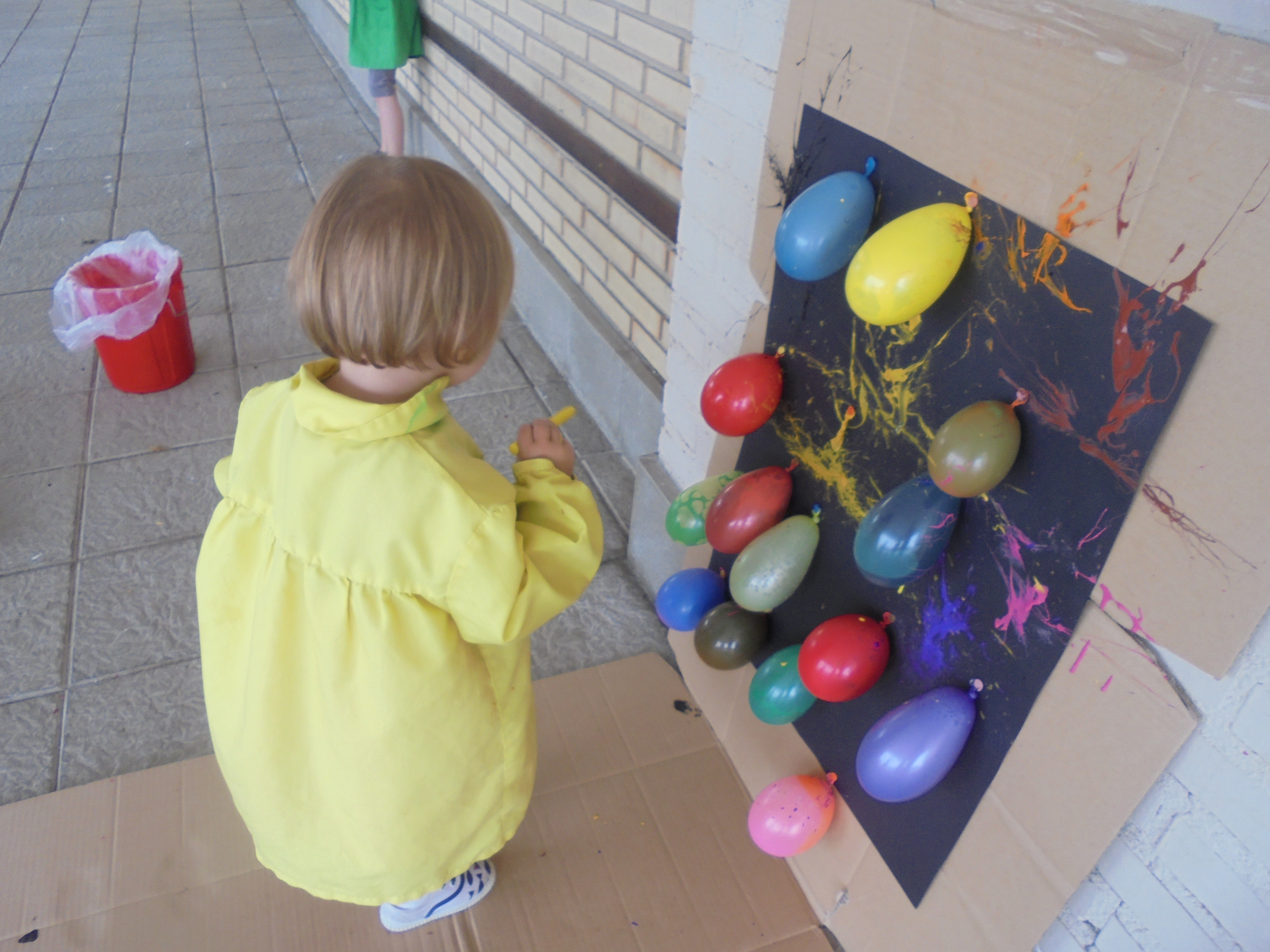 Pintando con globos